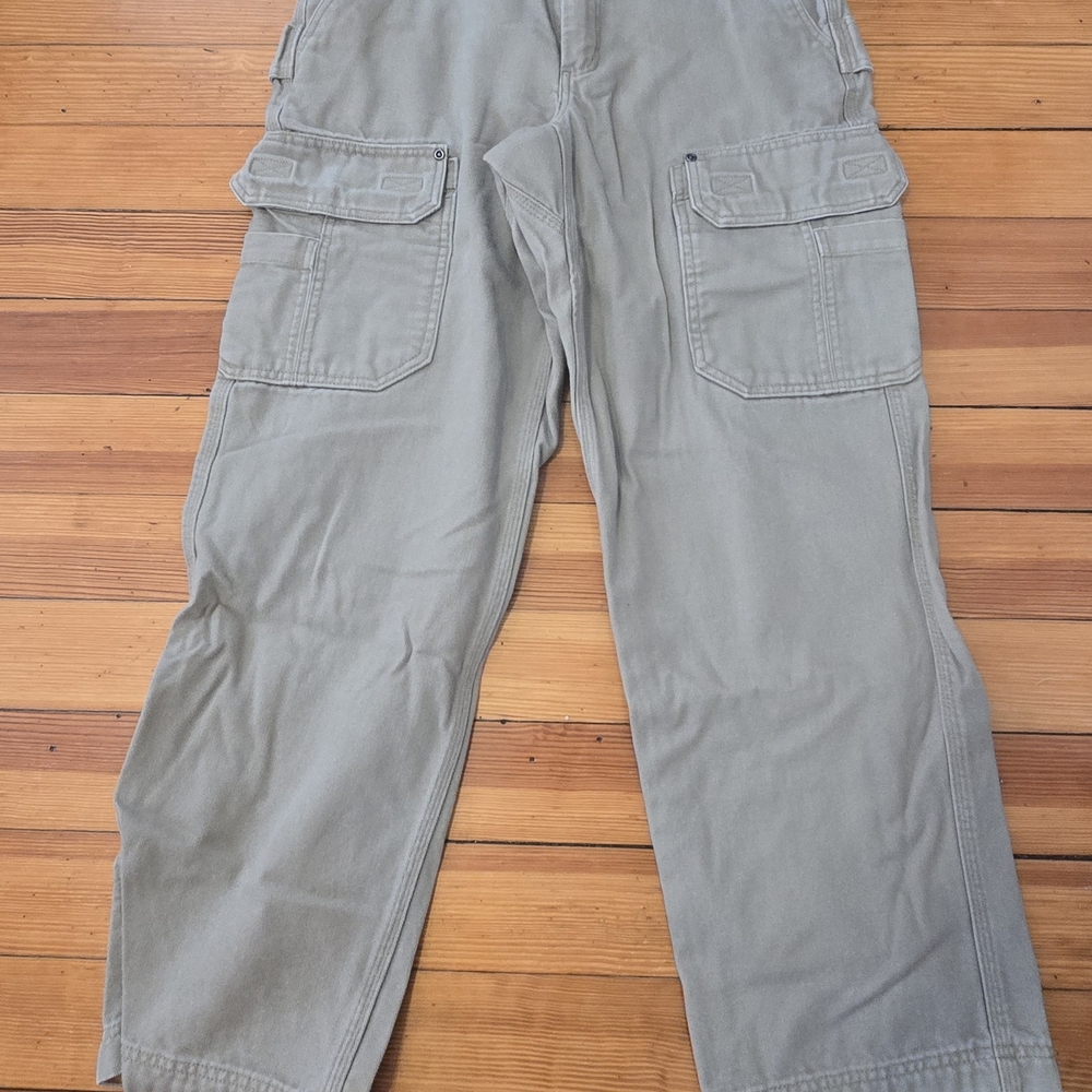 Duluth Trading Co Gray Cargo Pants